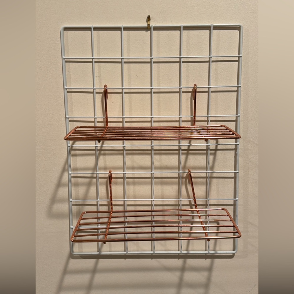 Hanging shelves for wall grid - copper plated